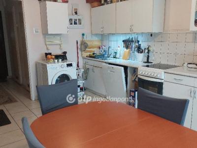 Eladó lakás Debrecen