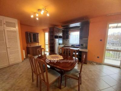 Eladó lakás Debrecen