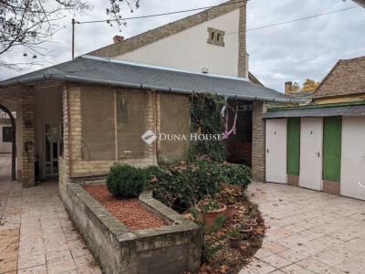 Eladó családi ház Szeged