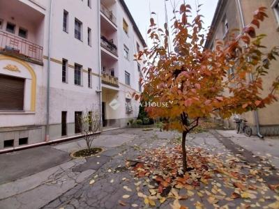 Eladó lakás Szeged