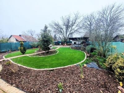 Eladó családi ház Szeged