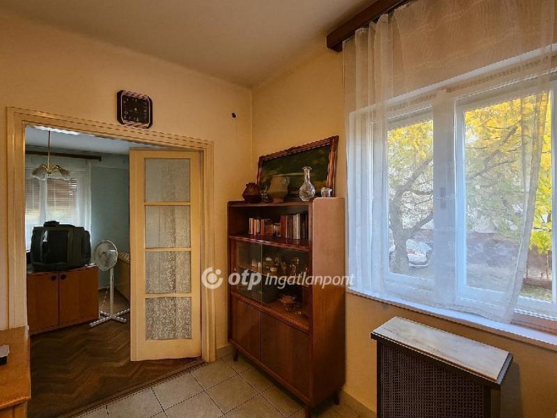 Eladó családi ház Monor