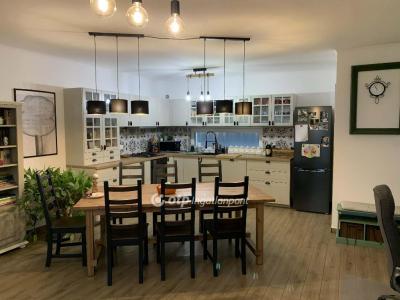 Eladó családi ház Dabas