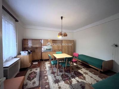 Eladó családi ház Tiszacsege