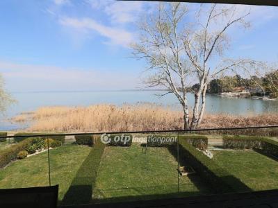 Eladó lakás Siófok