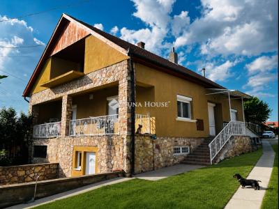 Eladó családi ház Tápiószecső