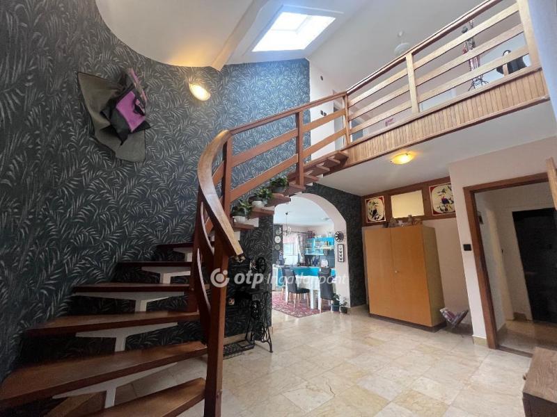 Eladó családi ház Szeged