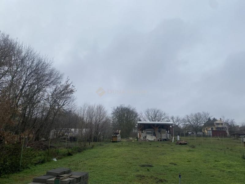 Eladó üdülőövezeti telek Tóalmás