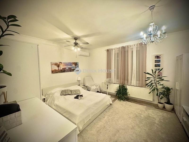 Eladó családi ház Budapest