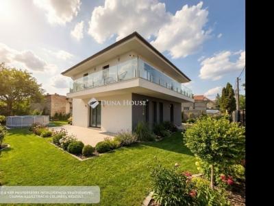 Eladó családi ház Budapest