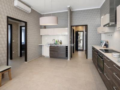 Eladó lakás Veresegyház