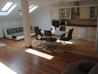 Eladó lakás Veresegyház