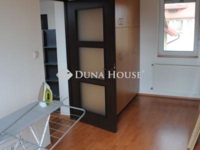 Eladó lakás Veresegyház