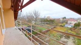 Eladó családi ház Tura