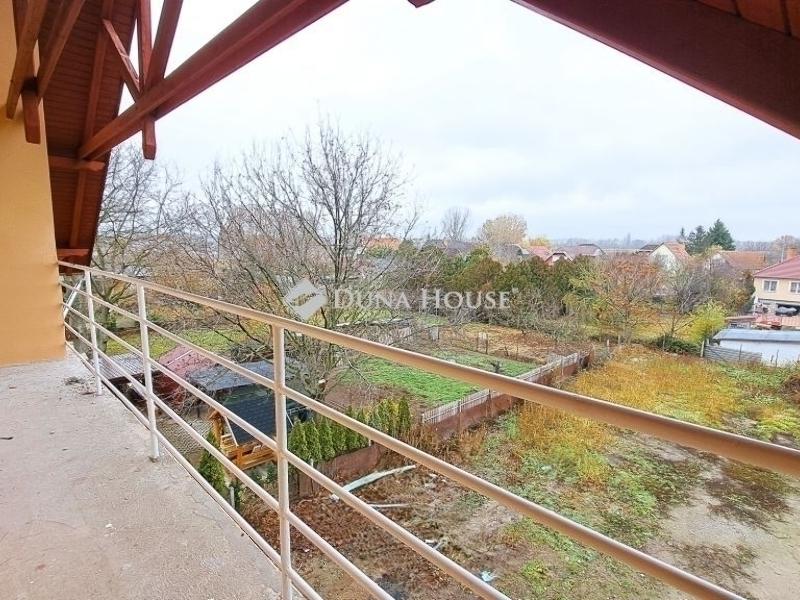 Eladó családi ház Tura