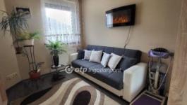 Eladó családi ház Pér