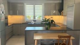 Eladó családi ház Őrbottyán