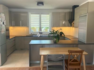 Eladó családi ház Őrbottyán