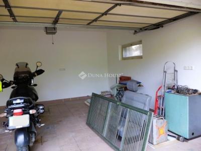 Eladó családi ház Érd
