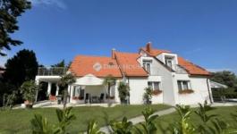 Eladó családi ház Balatonboglár