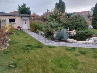 Eladó családi ház Taksony