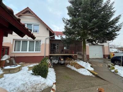 Eladó családi ház Nyíregyháza