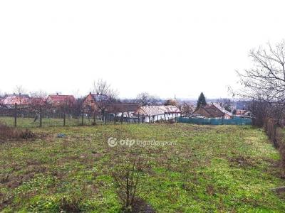 Eladó lakóövezeti telek Pákozd