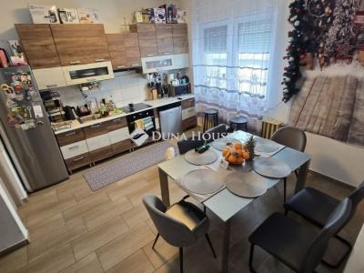 Eladó családi ház Felsőlajos