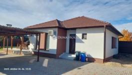 Eladó családi ház Kecskemét