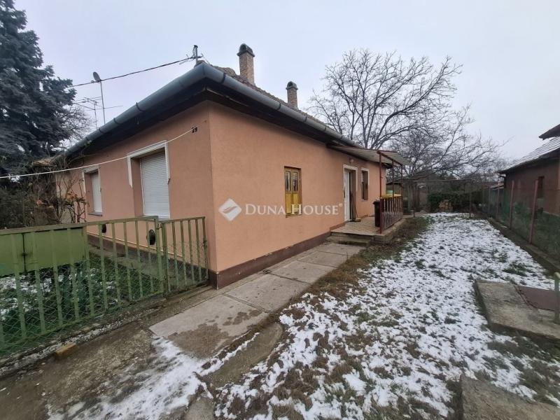 Eladó családi ház Gyál