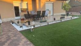 Eladó családi ház Budapest