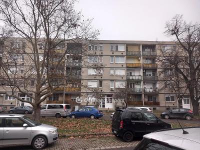 Eladó lakás Debrecen