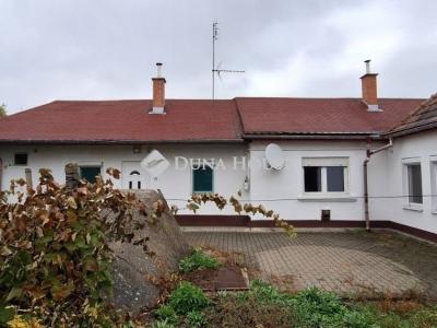Eladó családi ház Gödöllő