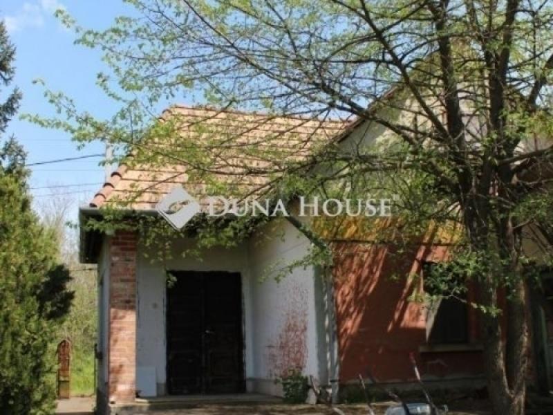 Eladó lakóövezeti telek Gyömrő