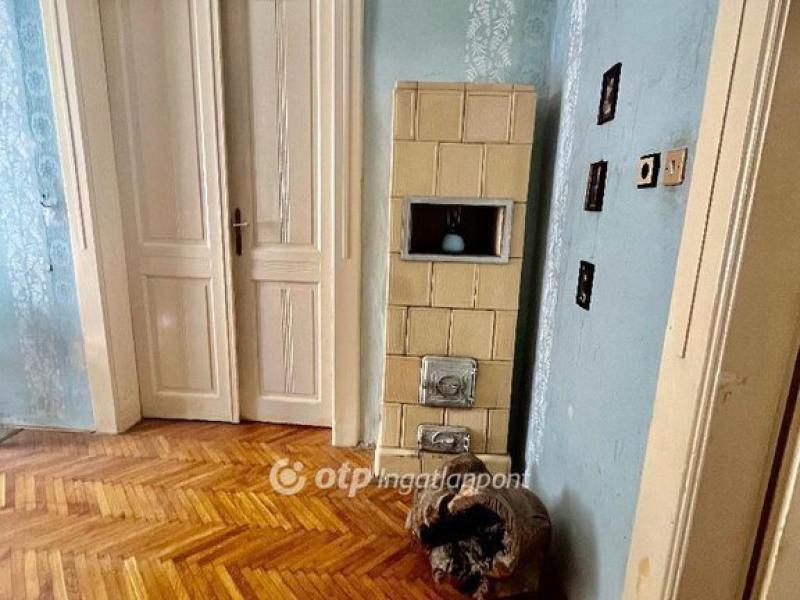 Eladó lakás Pécs