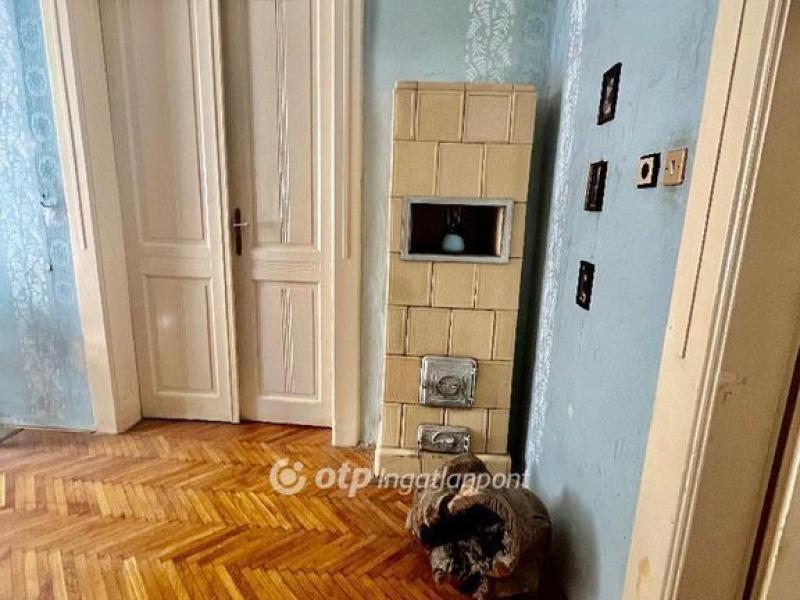 Eladó lakás Pécs