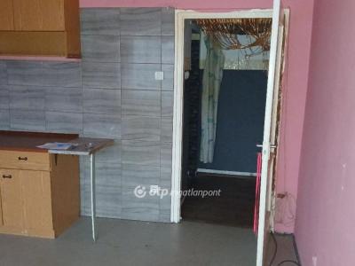 Eladó lakás Tatabánya