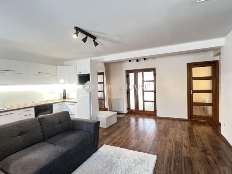 Eladó családi ház Eger