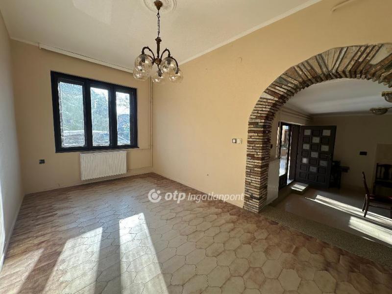 Eladó családi ház Orosháza