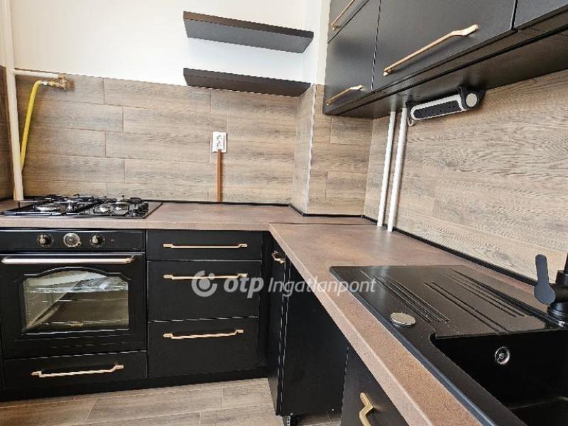 Eladó lakás Szentes