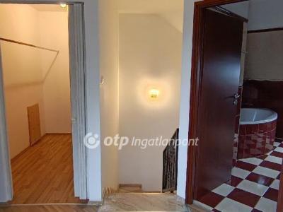 Eladó házrész Budapest