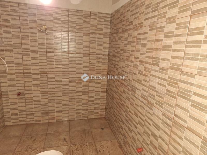 Eladó lakás Neszmély