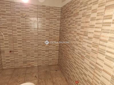 Eladó lakás Neszmély