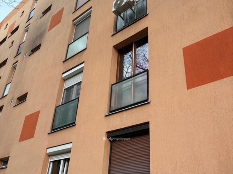 Eladó lakás Pécs