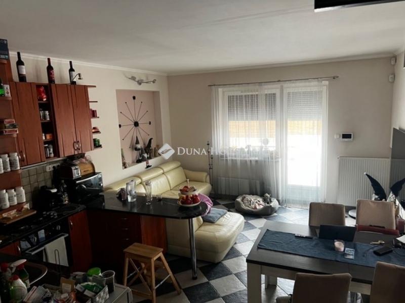 Eladó családi ház Budapest