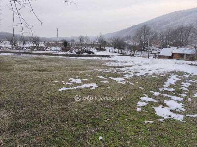 Eladó lakóövezeti telek Villánykövesd