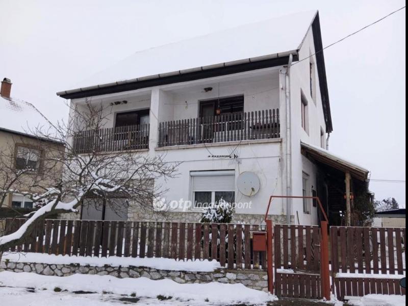 Eladó családi ház Mezőkövesd