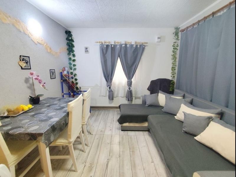 Eladó családi ház Vecsés