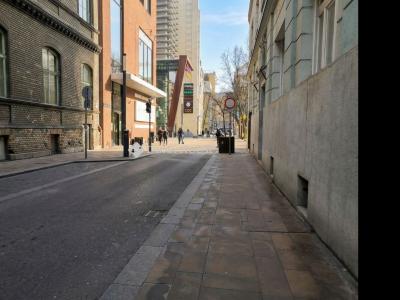 Eladó utcai bejáratú üzlethelység Budapest