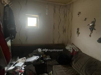 Eladó családi ház Taktaharkány